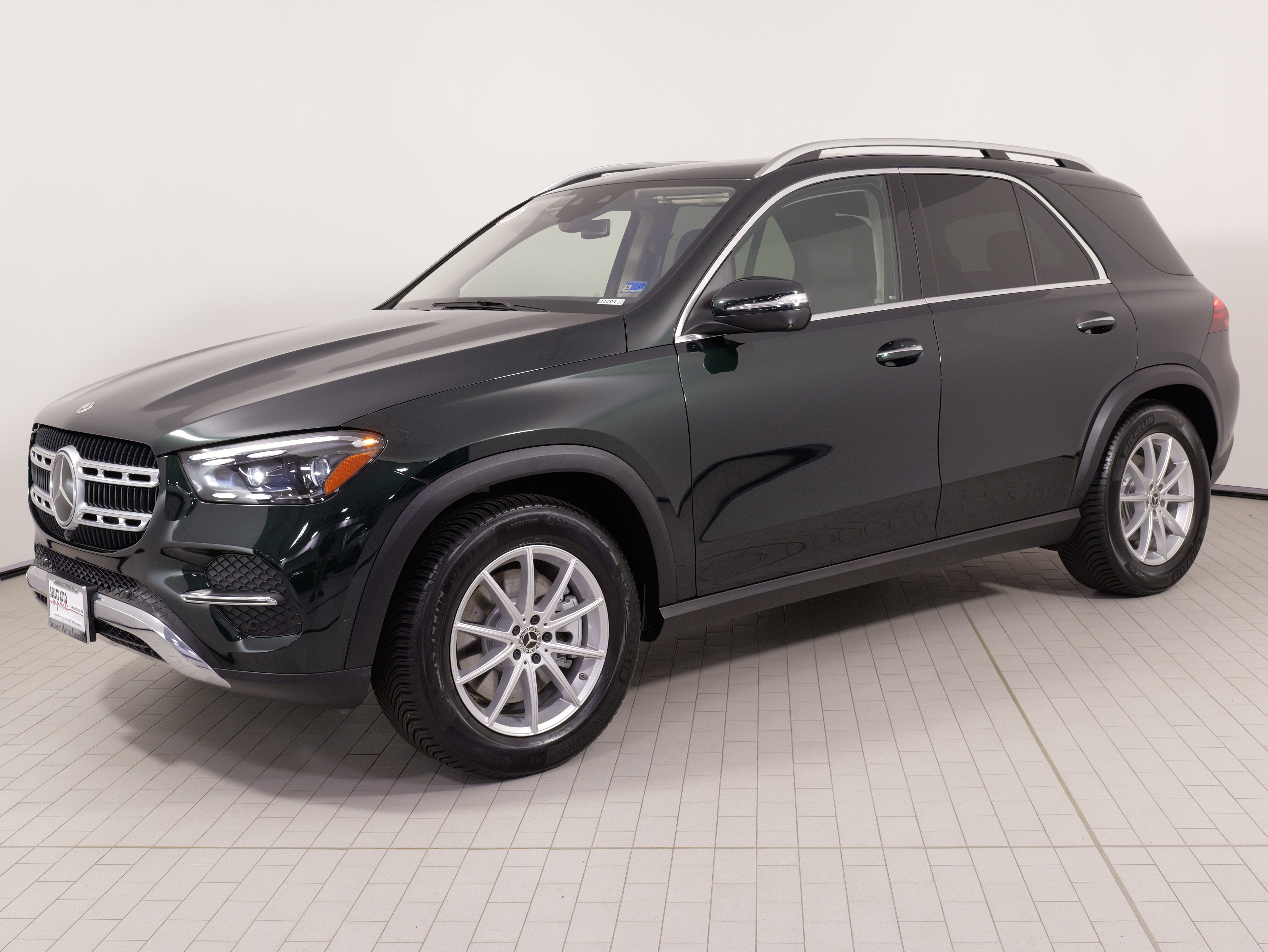Used 2024 Mercedes-Benz GLE 450 4MATIC image 1