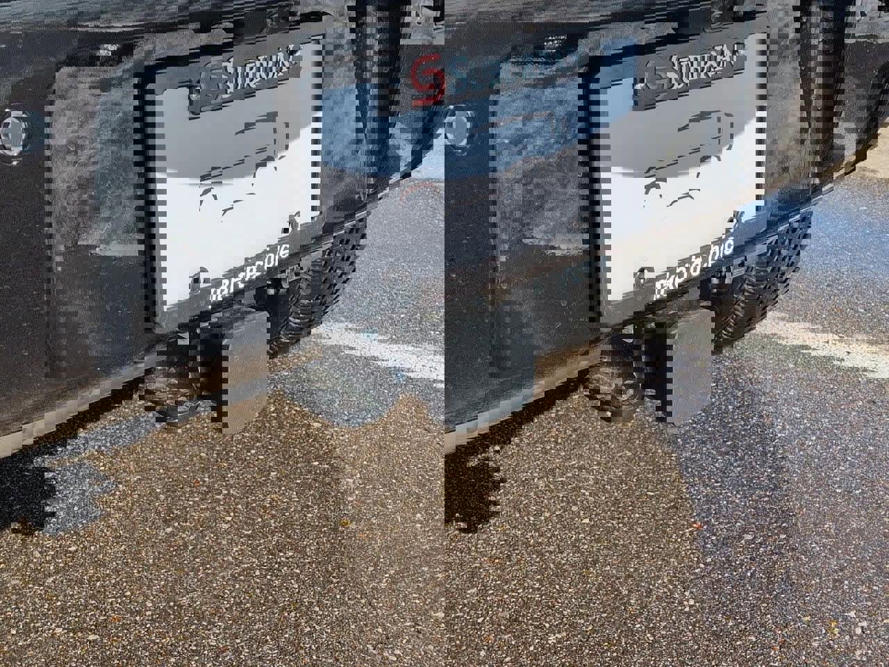 New 2026 Land Rover Defender 110 X-Dynamic SE image 37