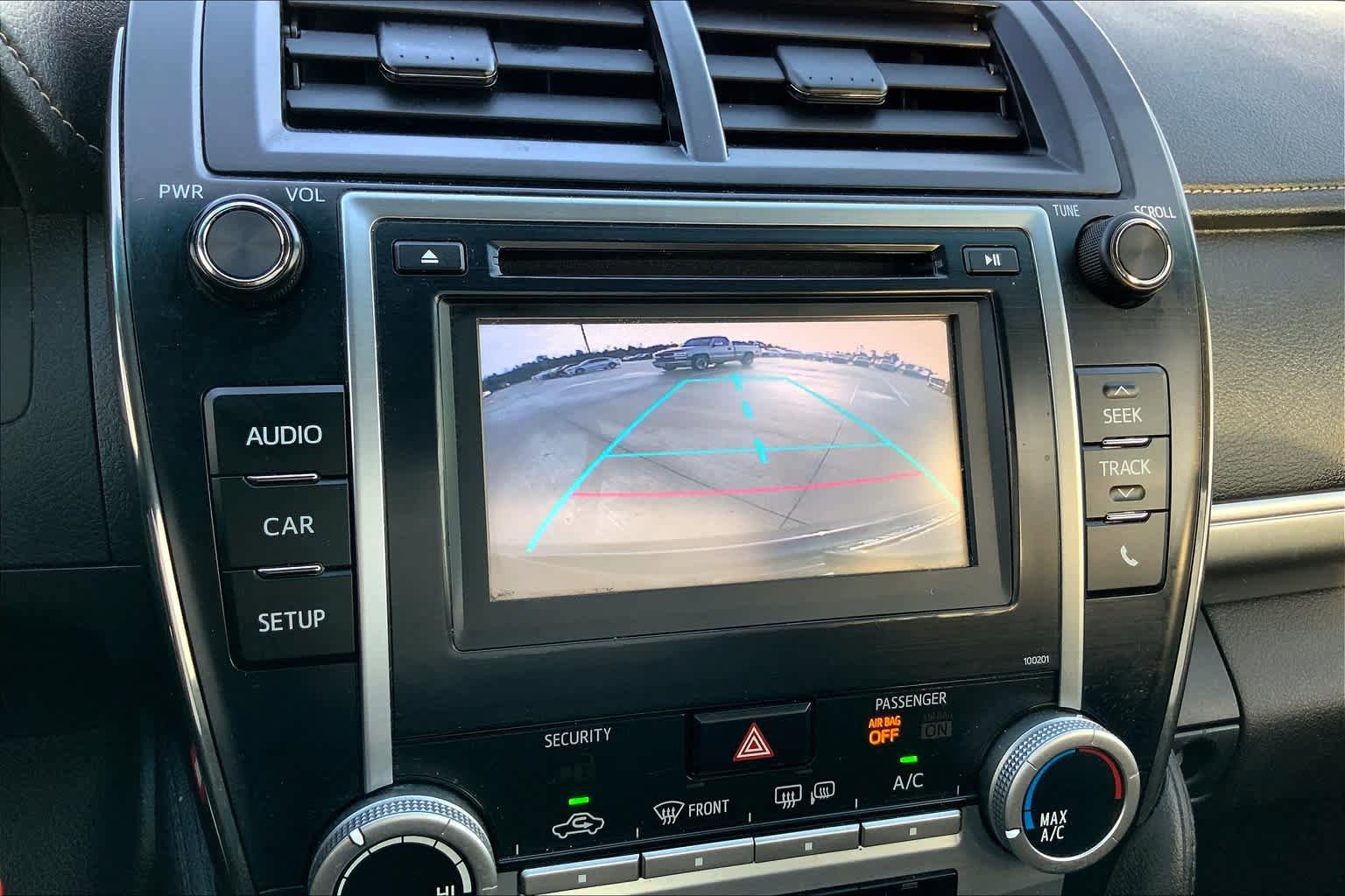 Used 2014 Toyota Camry SE FWD image 25
