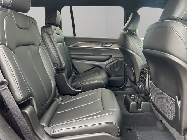New 2025 Jeep Grand Cherokee L Limited image 21