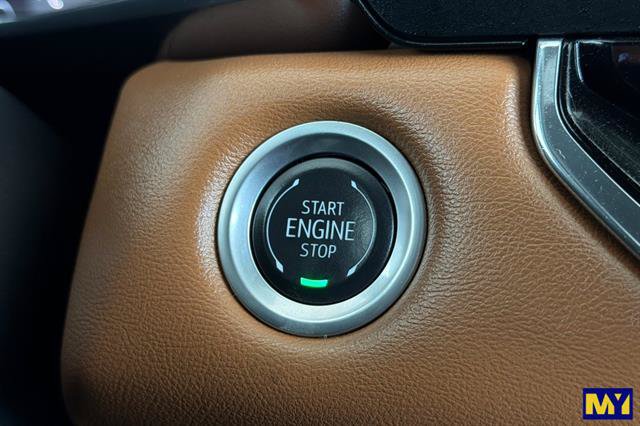 Certified 2024 GMC Canyon AT4 w/ AT4 Premium Package AWD/4WD image 28