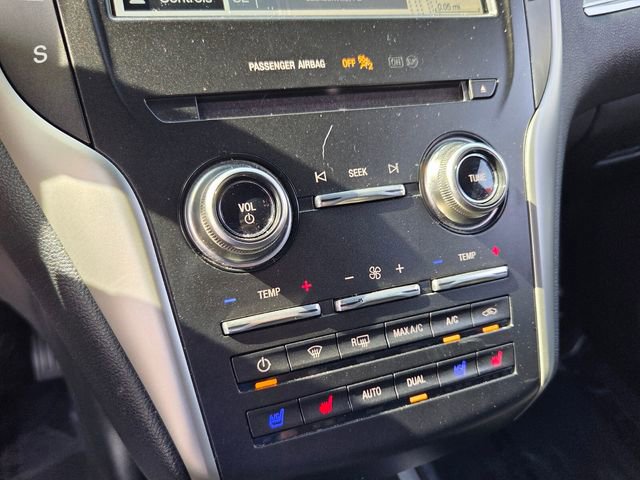 Used 2019 Lincoln MKC Reserve w/ MKC Technology Package FWD image 25