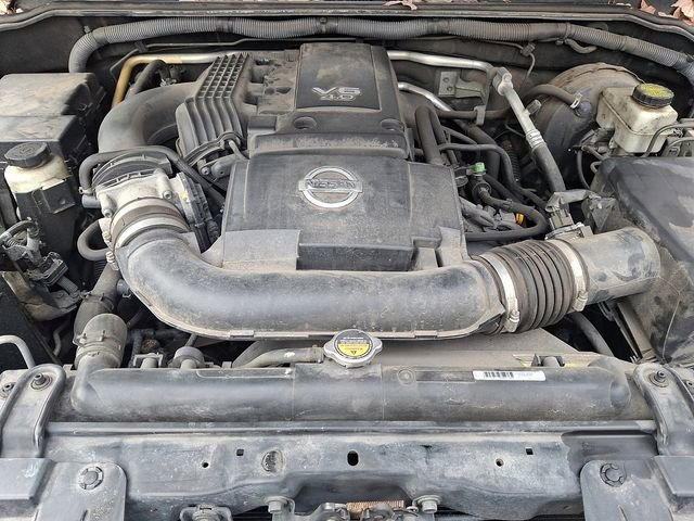 Used 2012 Nissan Frontier SV image 27