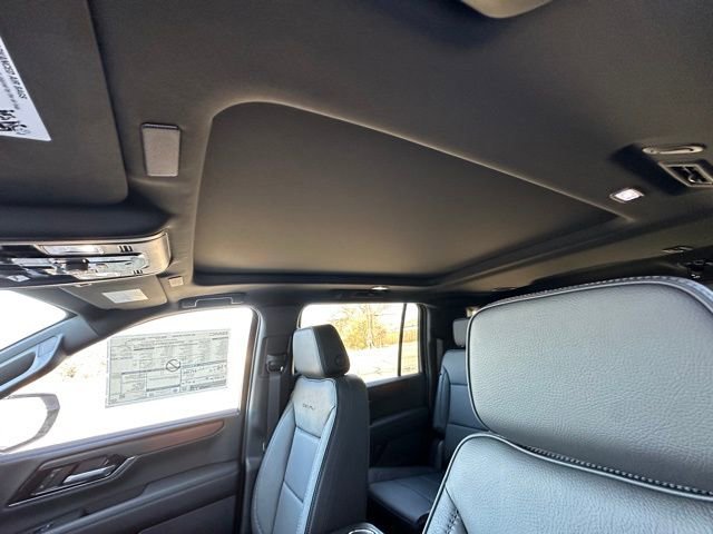 New 2026 GMC Yukon XL Denali w/ Sun & Power Step Package AWD/4WD image 23