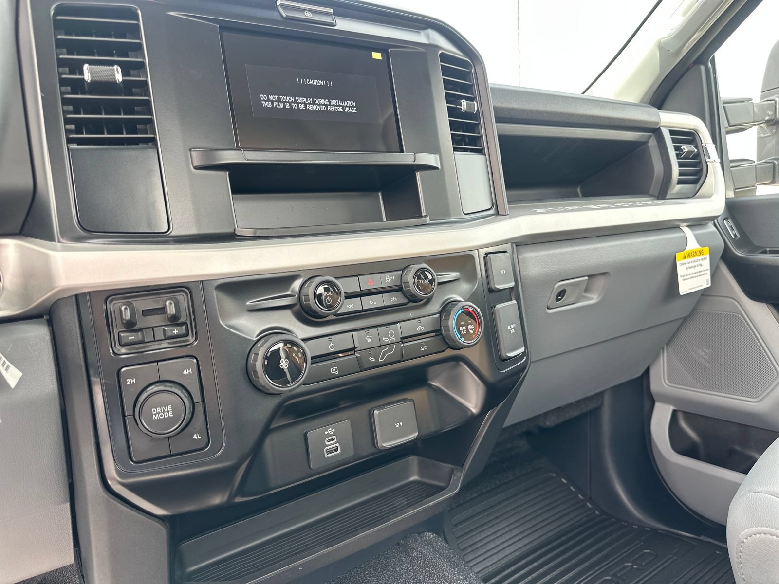 New 2026 Ford F550 4x4 Regular Cab Super Duty image 26