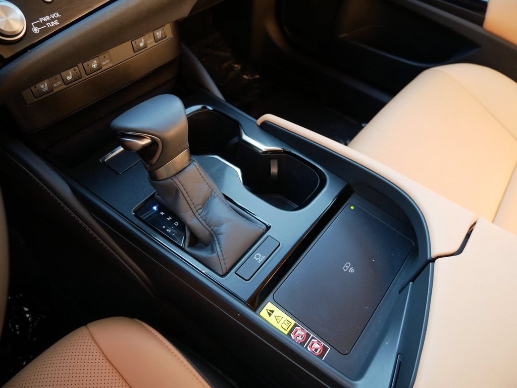 Certified 2024 Lexus ES 250 w/ Premium Package AWD/4WD image 24