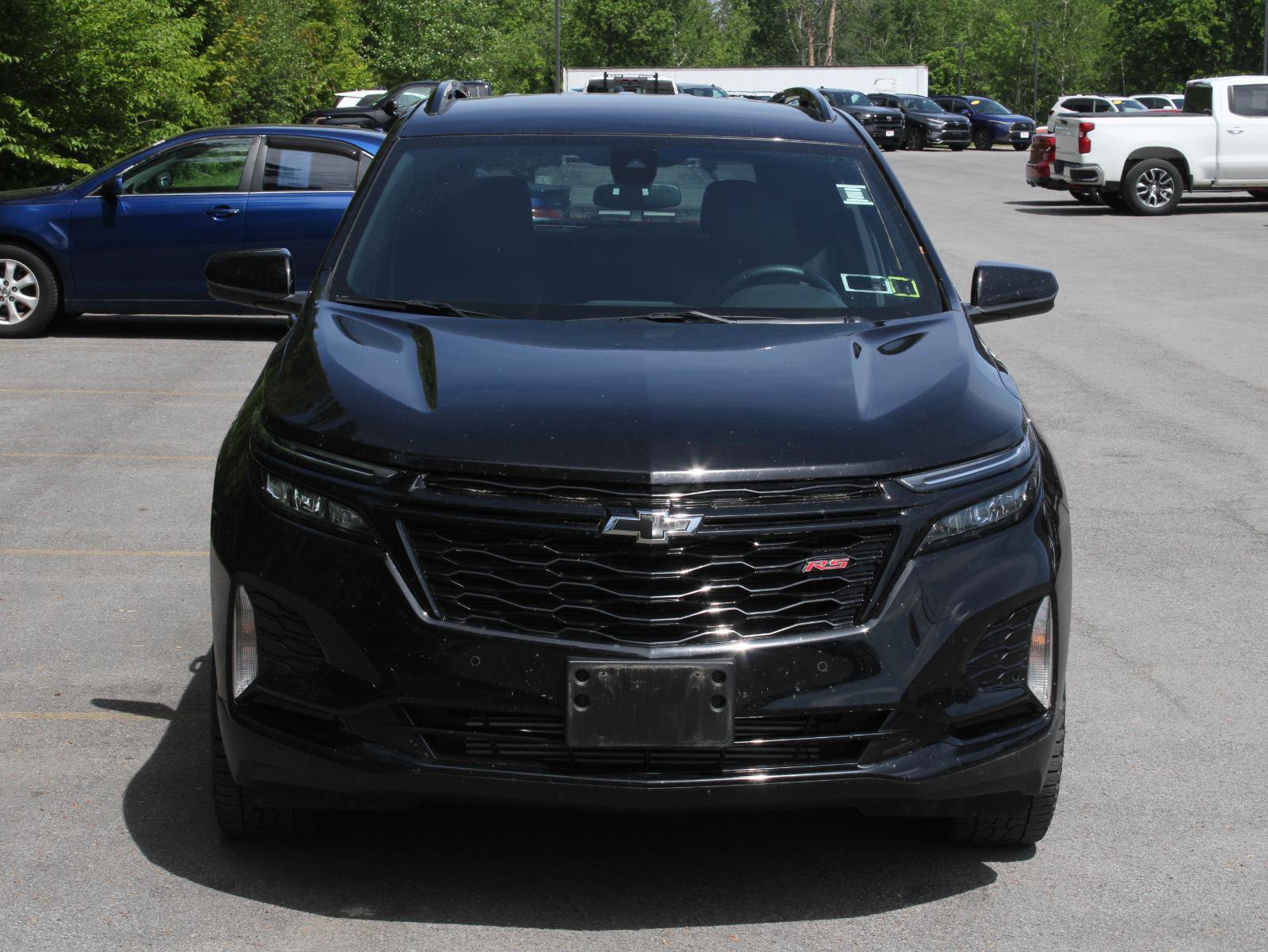 Used 2024 Chevrolet Equinox RS AWD/4WD image 2