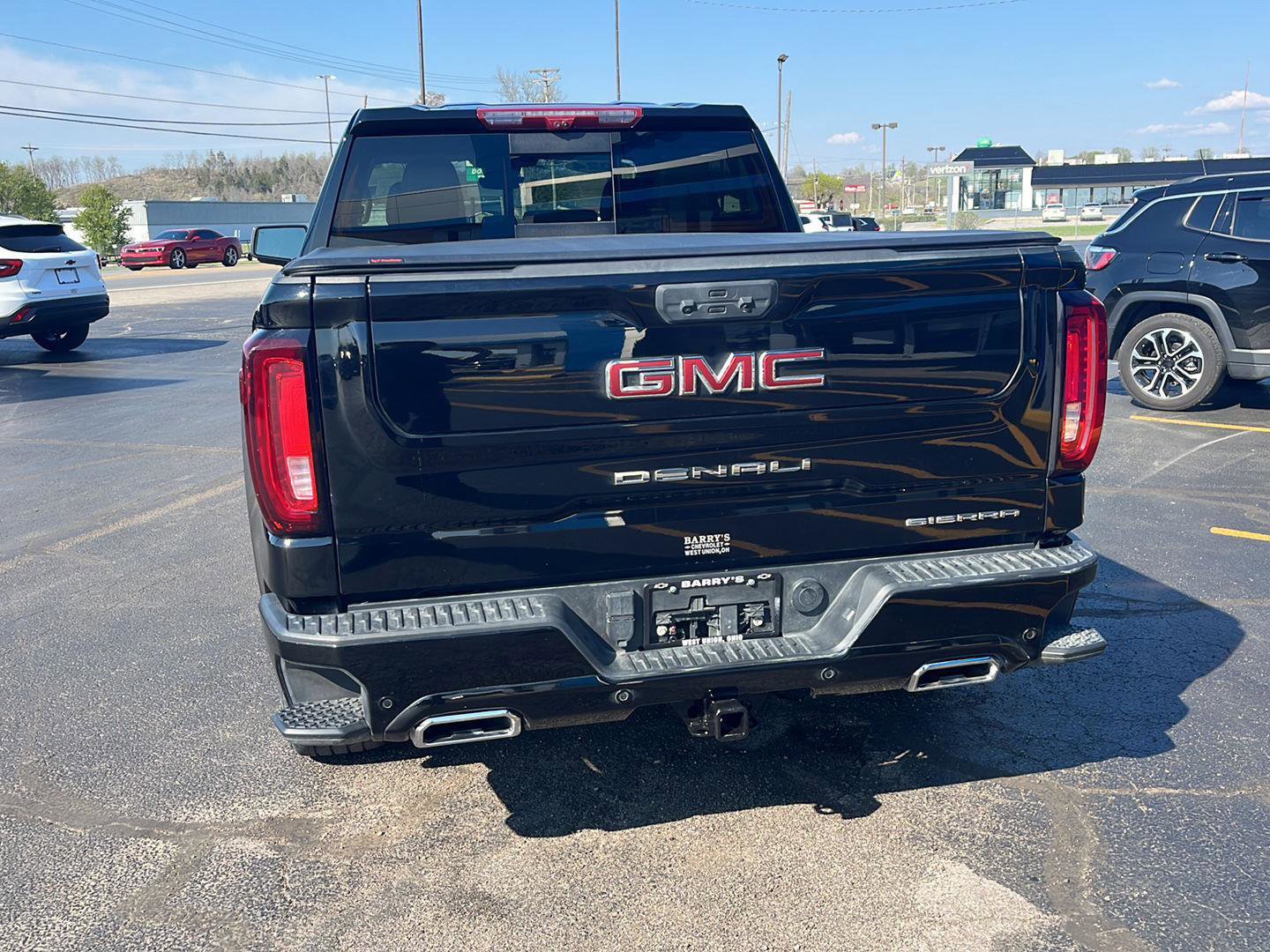 Used 2024 GMC Sierra 1500 Denali AWD/4WD image 4