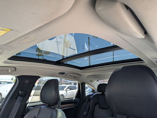 Used 2018 Volvo S90 T8 Inscription w/ Convenience Package AWD/4WD image 16