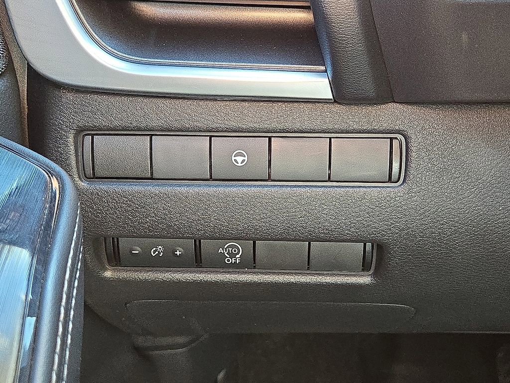 Used 2023 Nissan Rogue SV image 24