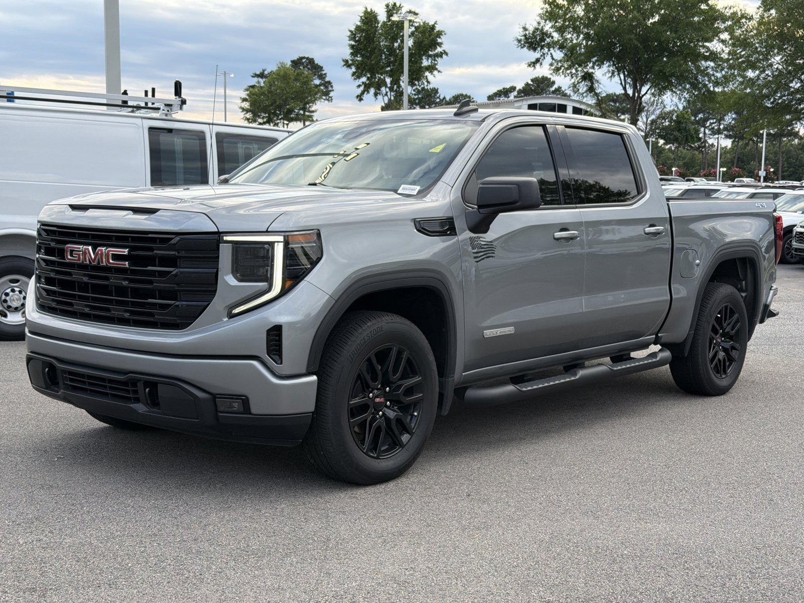 Used 2023 GMC Sierra 1500 Elevation AWD/4WD image 7