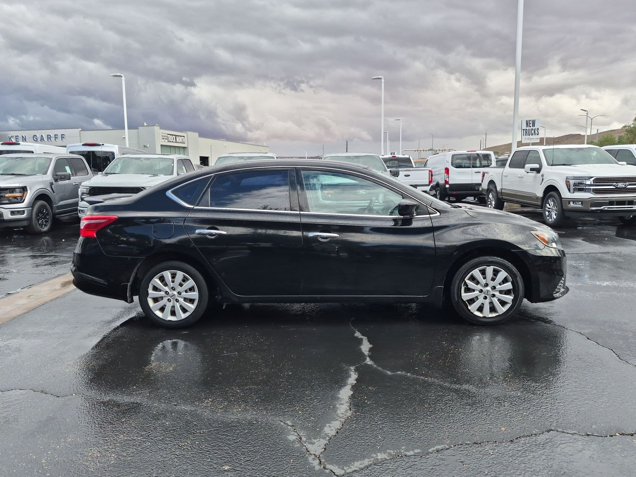 Used 2019 Nissan Sentra S FWD image 2
