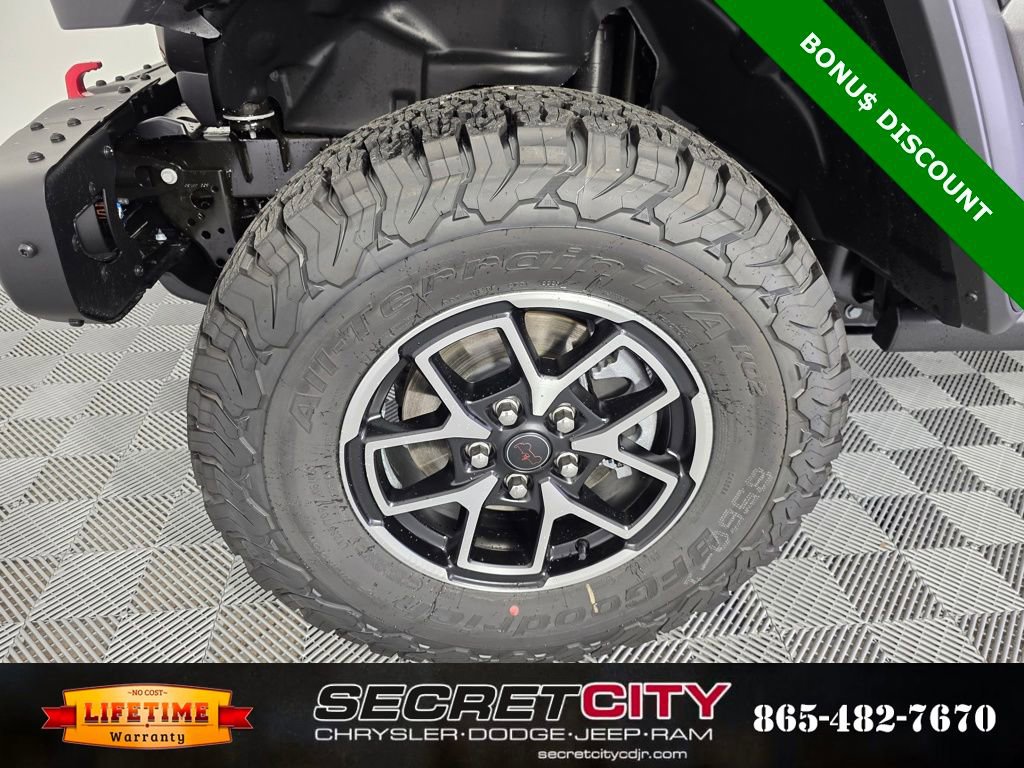 New 2025 Jeep Wrangler Unlimited Rubicon w/ Steel Bumper Group image 9