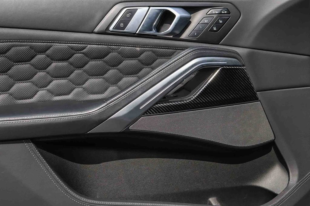 Used 2022 BMW X6 M AWD/4WD image 22