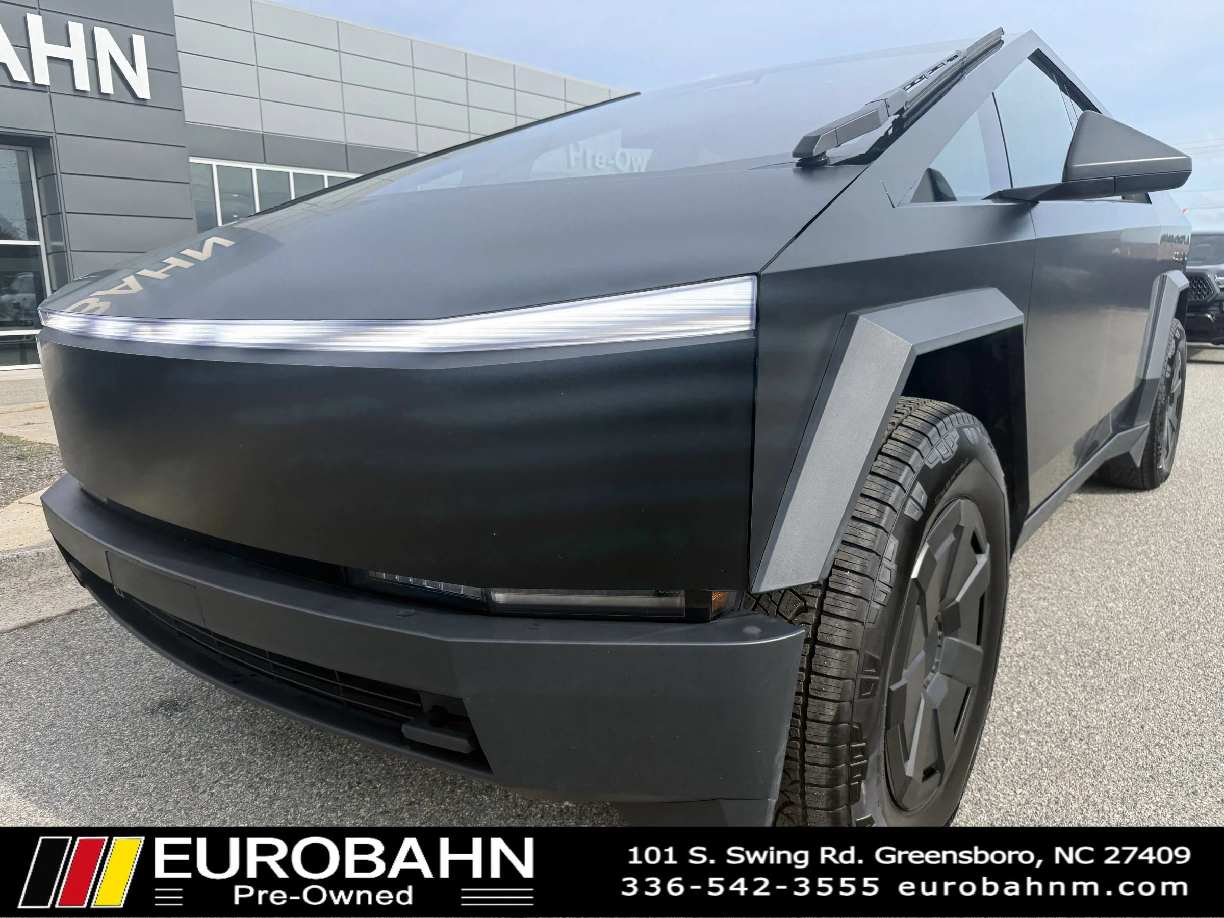 Used 2024 Tesla Cybertruck Cyberbeast AWD/4WD image 2