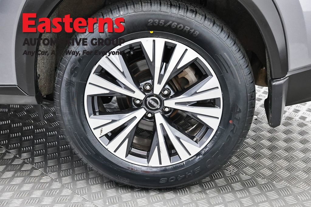 Used 2023 Nissan Rogue SV AWD/4WD image 29