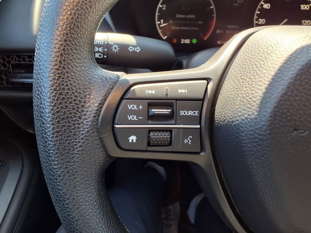Used 2025 Honda HR-V LX image 12