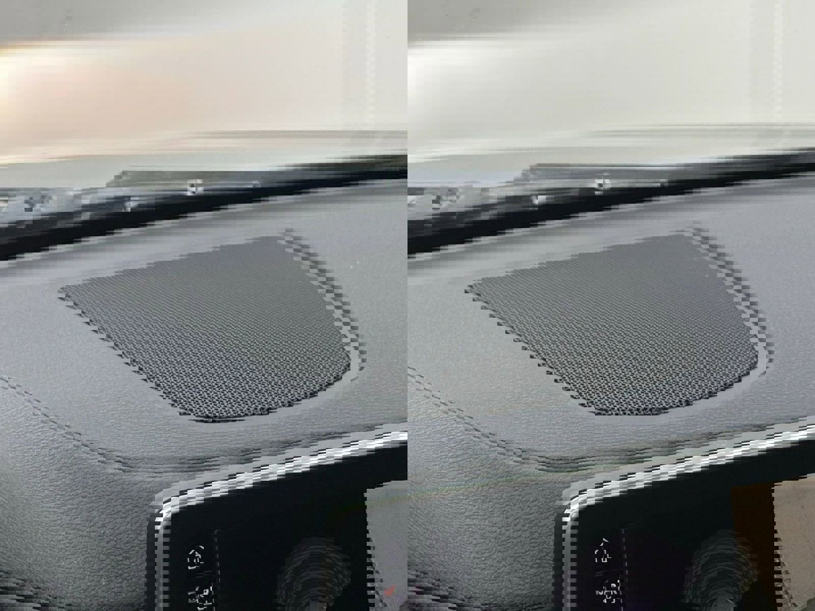 Used 2017 BMW X6 xDrive50i image 34