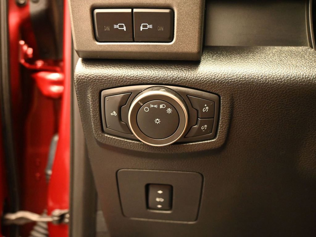 Certified 2017 Ford F150 Raptor w/ Equipment Group 802A Luxury image 15