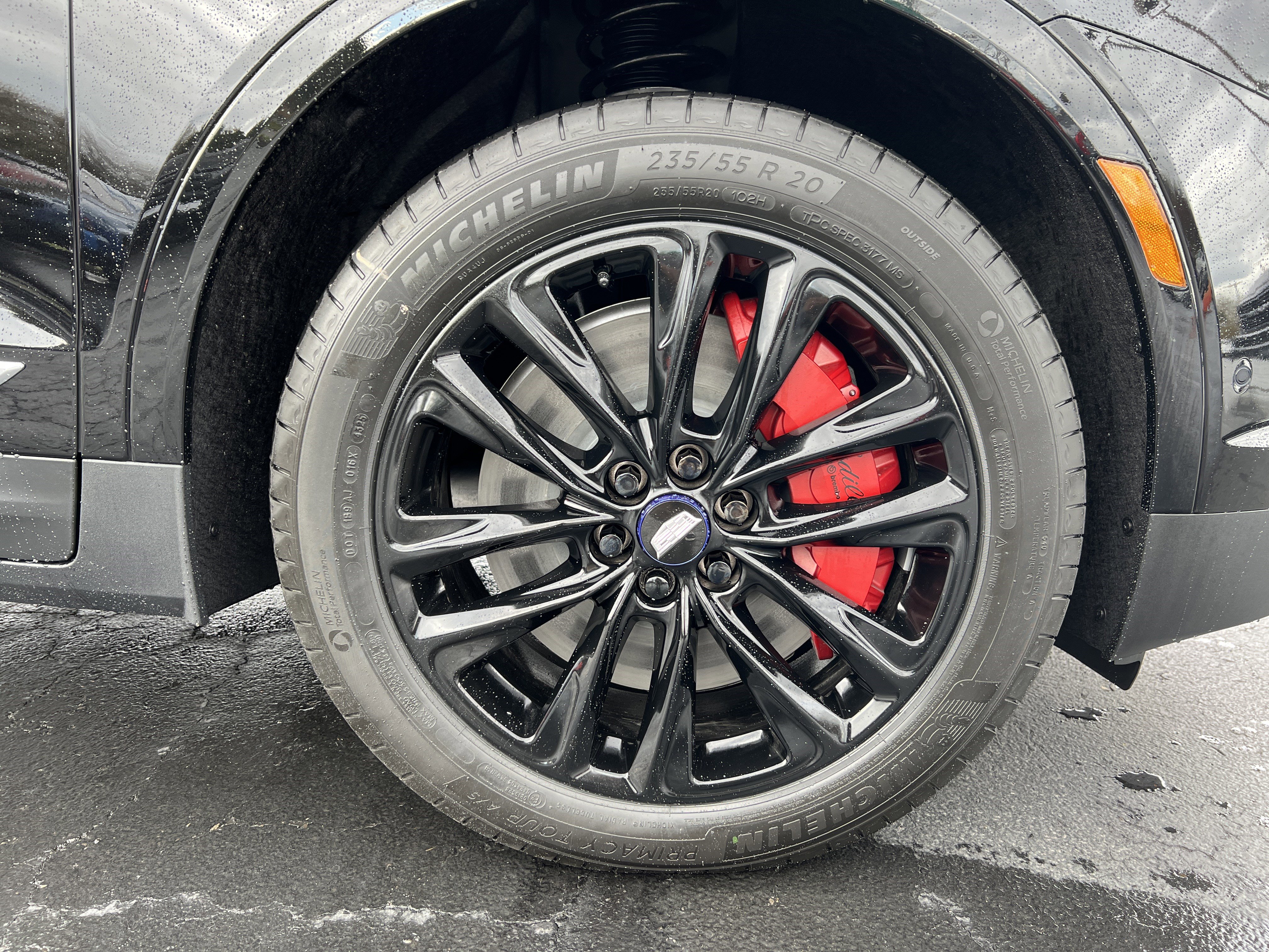 New 2026 Cadillac XT5 Sportv w/ LPO, Blue Accent Package AWD/4WD image 11