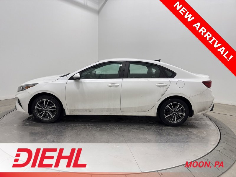 Used 2022 Kia Forte LXS image 4