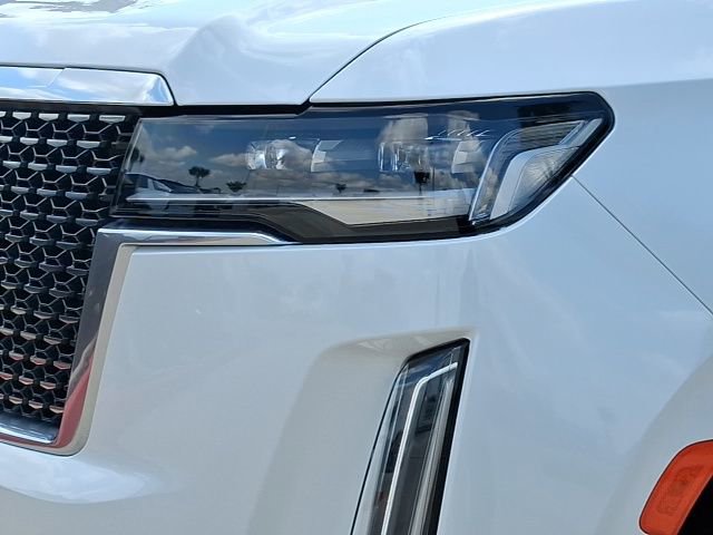 Used 2024 Cadillac Escalade Premium Luxury w/ Performance Package image 8