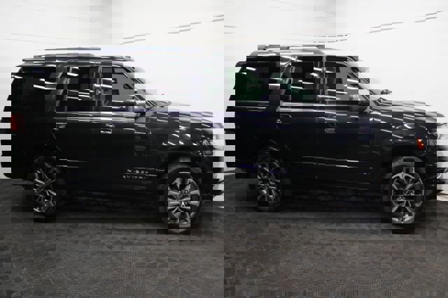 Used 2015 Lincoln Navigator 2WD image 4