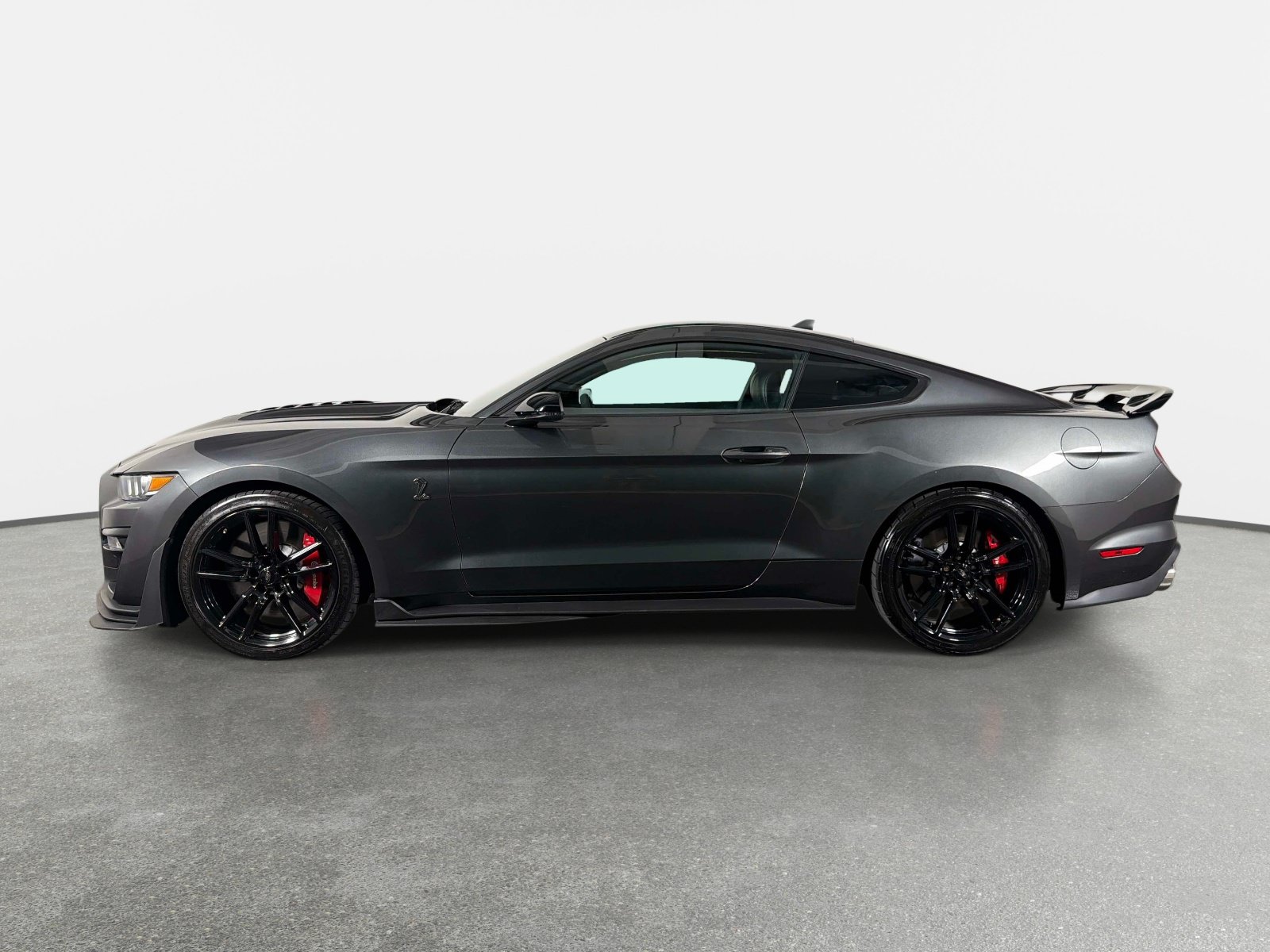 Used 2020 Ford Mustang Shelby GT500 w/ Technology Package RWD image 6