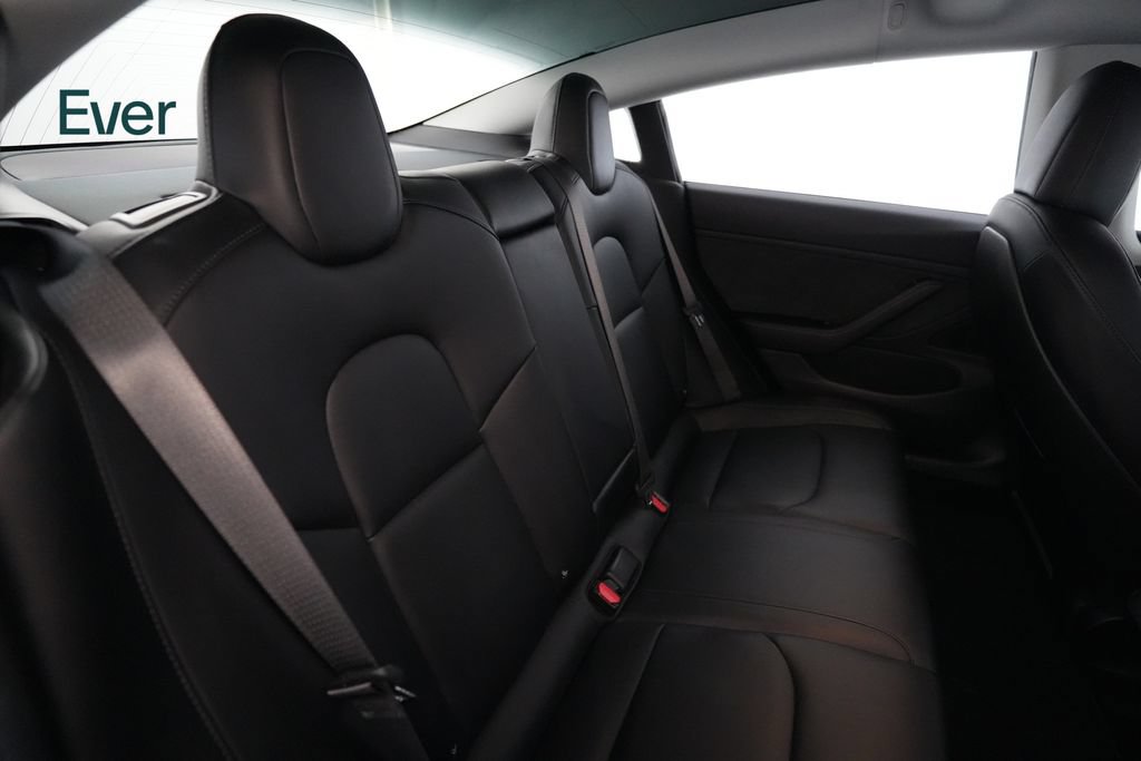 Used 2018 Tesla Model 3 Long Range RWD image 5