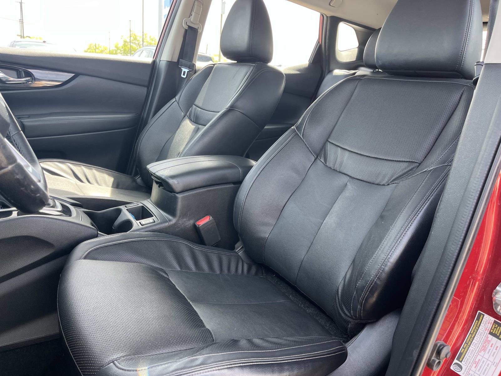 Used 2021 Nissan Rogue Sport SL image 28