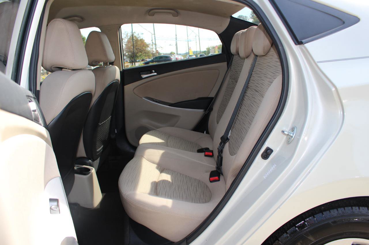 Used 2016 Hyundai Accent SE image 25