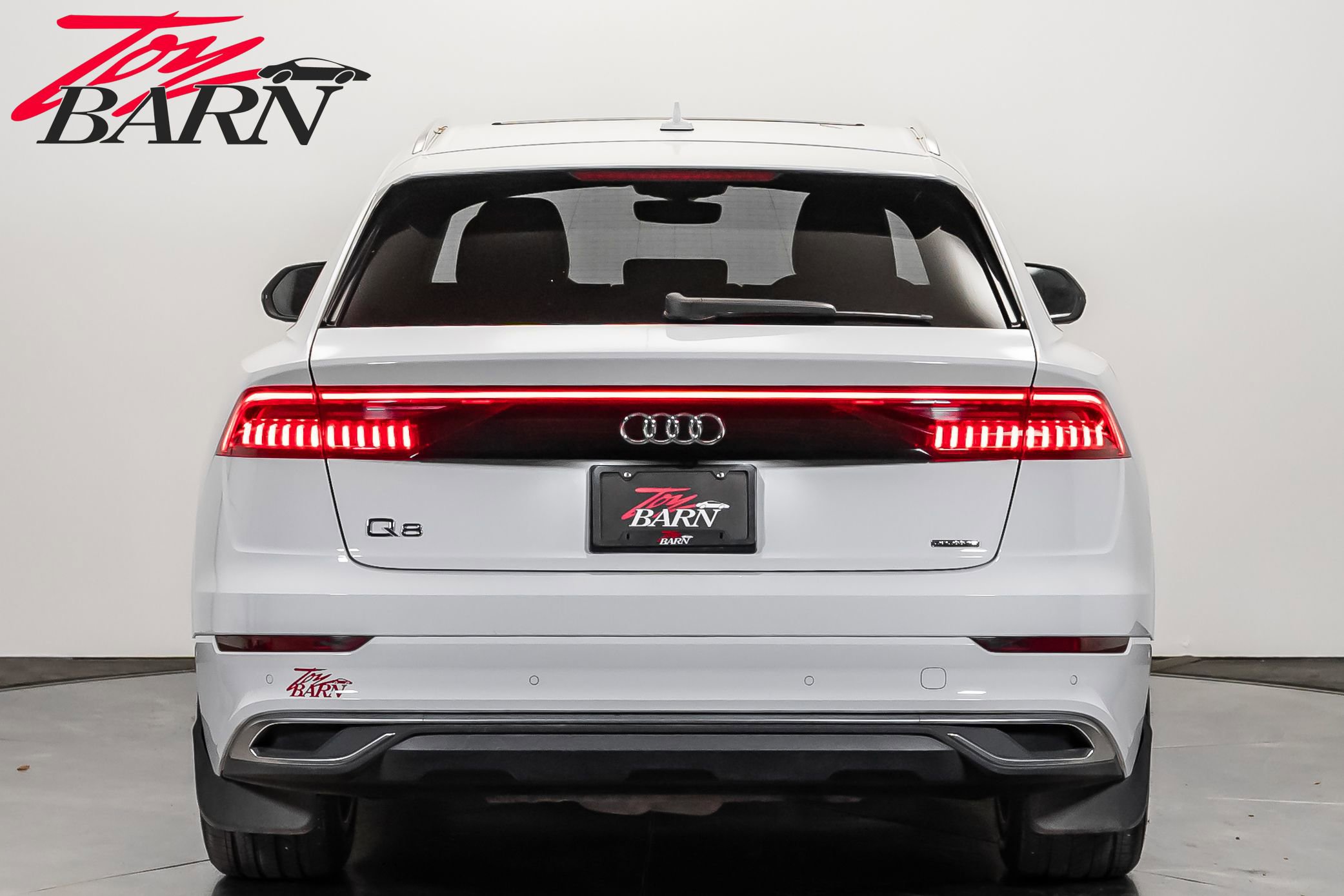 Used 2023 Audi Q8 Prestige image 4