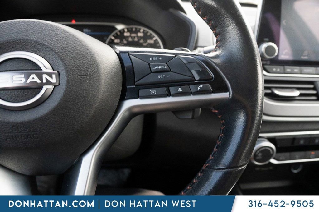 Used 2024 Nissan Altima 2.5 SR FWD image 12