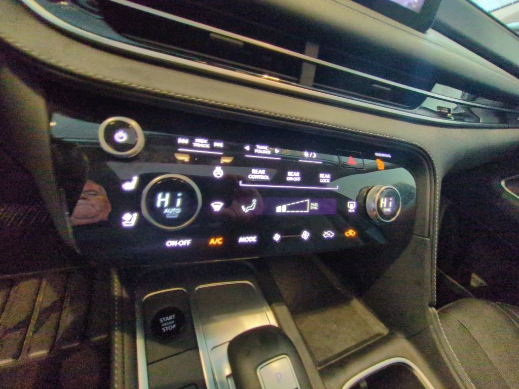 Used 2026 INFINITI QX60 Luxe w/ Cargo Package FWD image 19