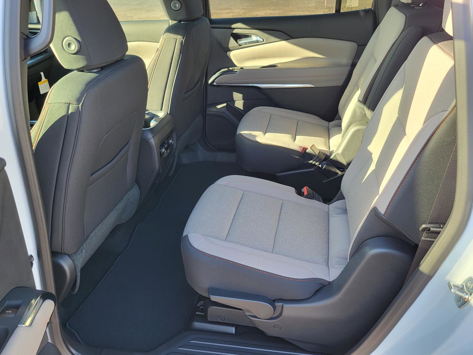 New 2026 Chevrolet Traverse LT w/ Driver Confidence Package image 13