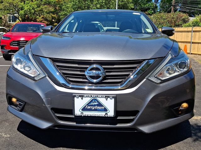 Used 2016 Nissan Altima 2.5 SL w/ 2.5 Technology Package FWD image 2