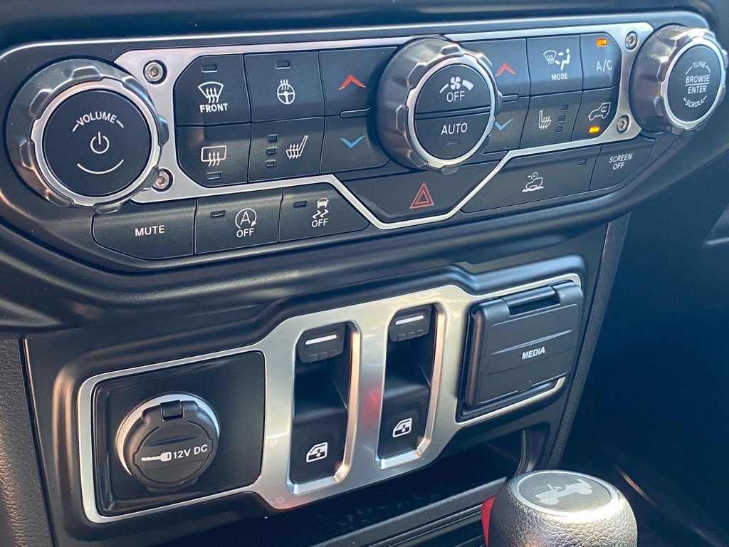 Used 2021 Jeep Wrangler Willys image 14