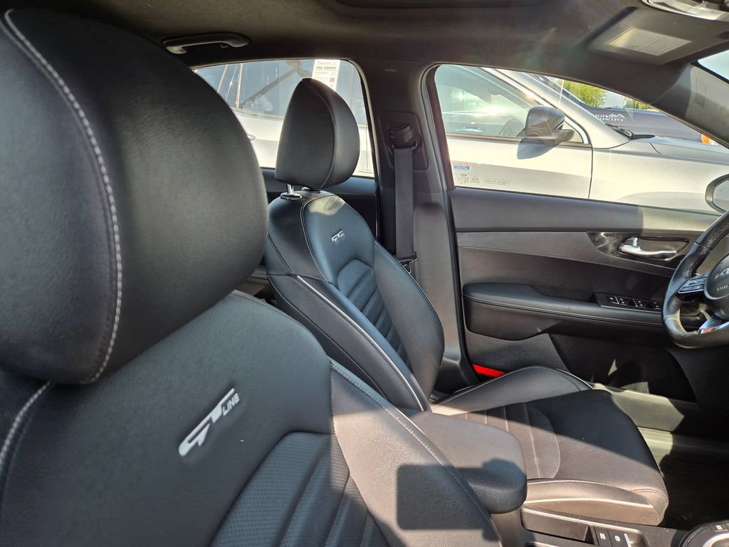 Used 2024 Kia Forte GT-Line w/ GT-Line Premium Package FWD image 13