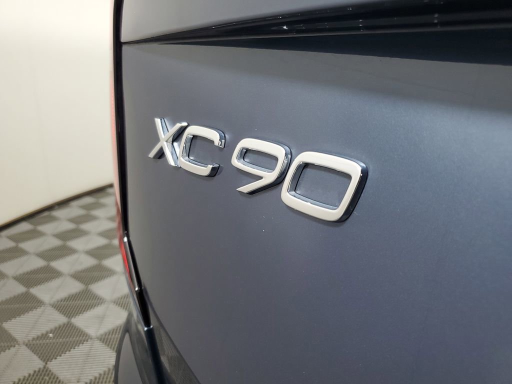 Certified 2025 Volvo XC90 B6 Core w/ Climate Package image 10