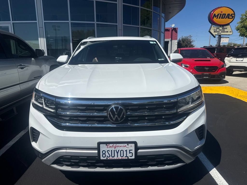 Used 2020 Volkswagen Atlas Cross Sport SE w/ Panoramic Sunroof Package FWD image 7