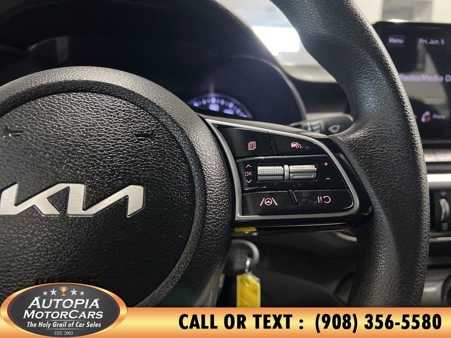 Used 2024 Kia Forte LXS FWD image 22