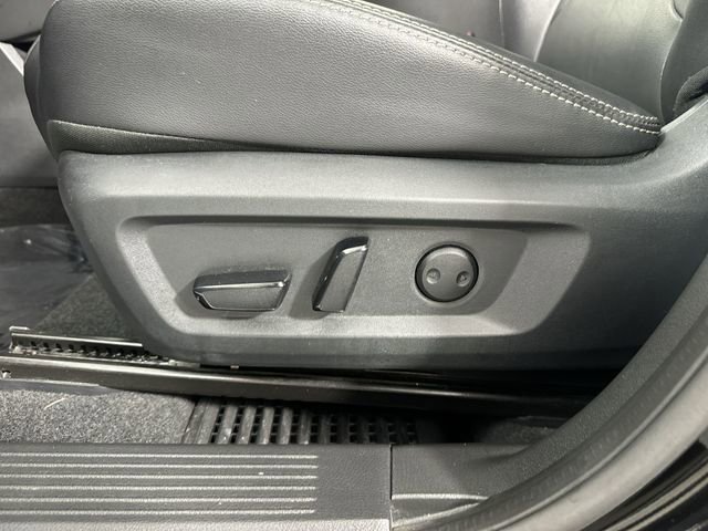 Used 2022 Nissan Rogue SL w/ SL Premium Package image 23