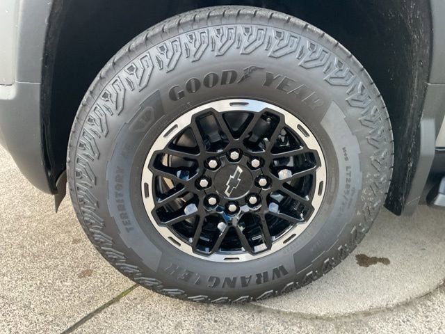 New 2026 Chevrolet Silverado EV Trail Boss image 12