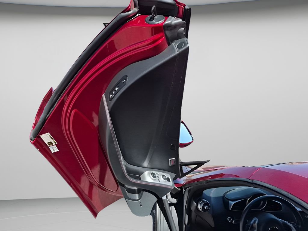 Used 2013 McLaren MP4-12C Spider RWD image 18