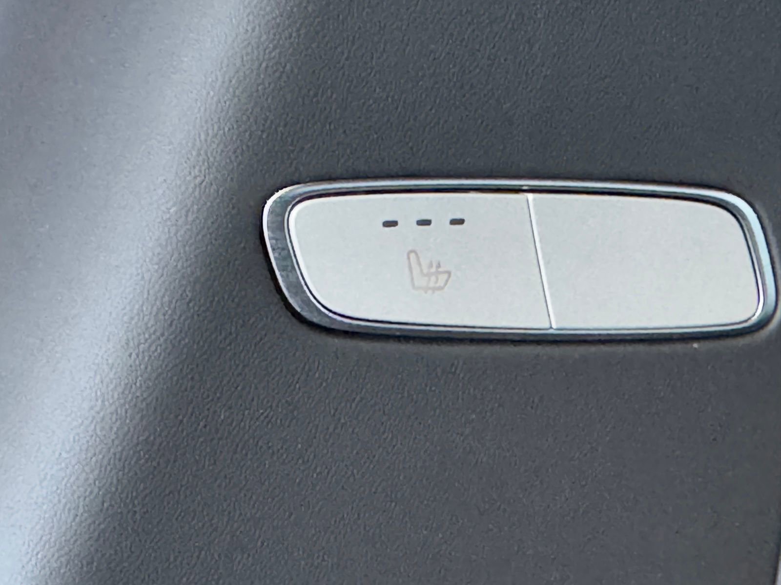 Used 2024 Mercedes-Benz G 550 image 24