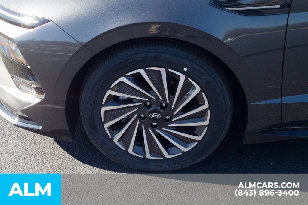 Used 2025 Hyundai Sonata SEL FWD image 11
