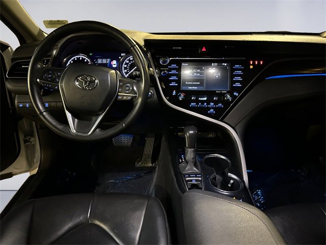 Used 2020 Toyota Camry XLE image 10