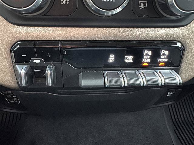 Used 2019 RAM 1500 Laramie AWD/4WD image 28