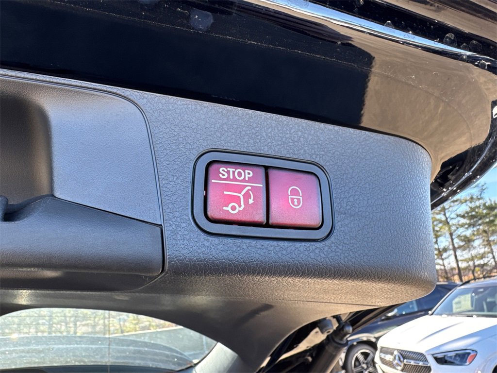 New 2025 Mercedes-Benz GLB 35 AMG 4MATIC image 20