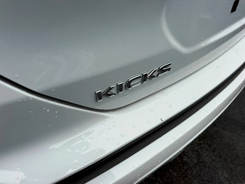 Used 2024 Nissan Kicks SV FWD image 30